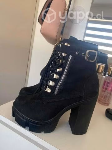 Botines negros - Imagen 2