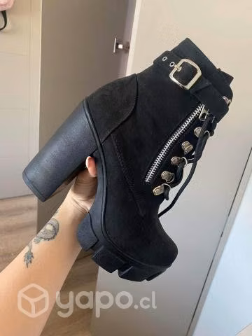 Botines negros