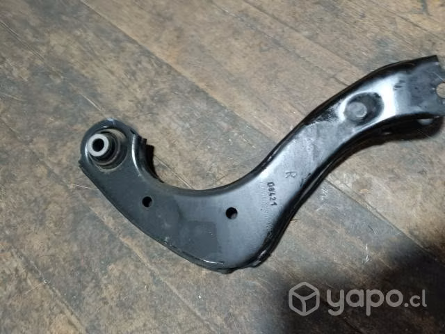 Bandeja curva trasera derecha Toyota Corolla 2021