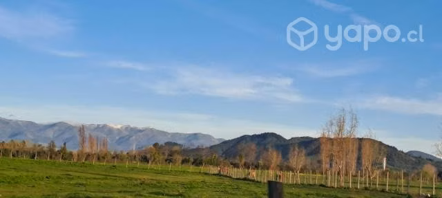 Se vende terreno con casa