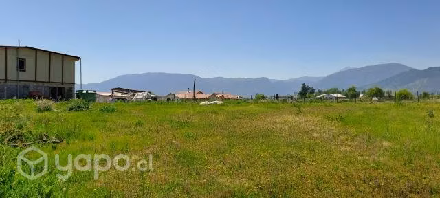 Se vende terreno con casa