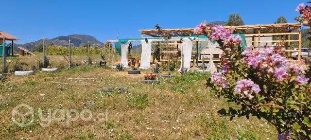 Se vende terreno con casa