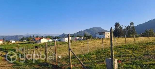 Se vende terreno con casa