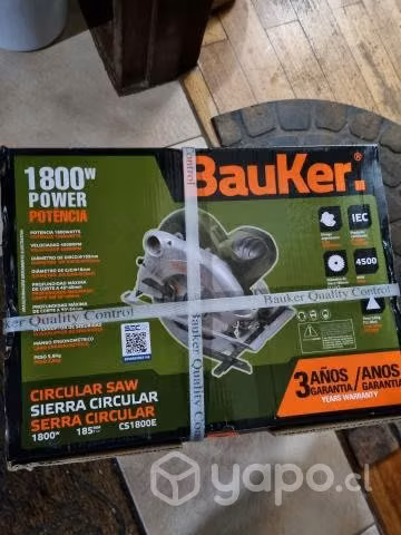 Sierra Circular Bauker 1800w