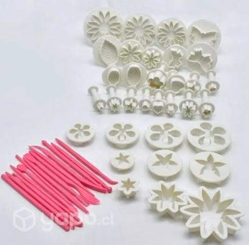 Juego de cortadores y estecas para fondant