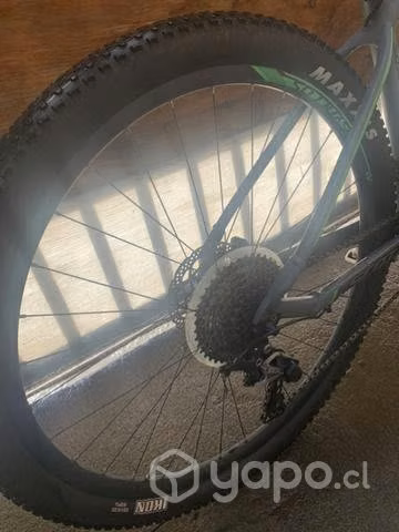 Bicicleta scott scale 960 M