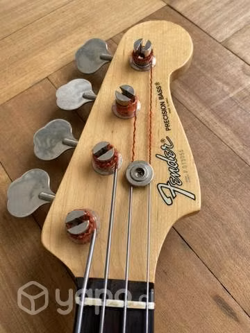 Fender precision japonés año 82 + funda mono
