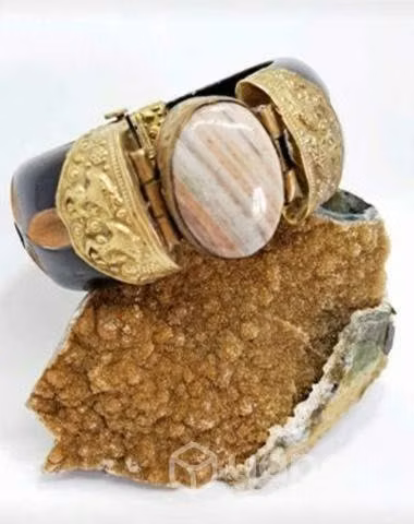 Pulsera Antigüa de Cacho Negro con Incrustaciones - Imagen 2