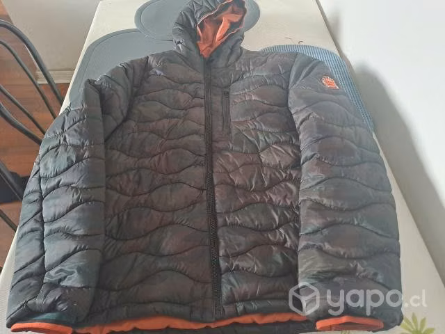 Parka militar wild adventure. Talla L. Pecho 118cm