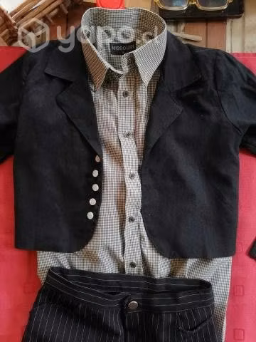 Conjunto de huaso niño usado
