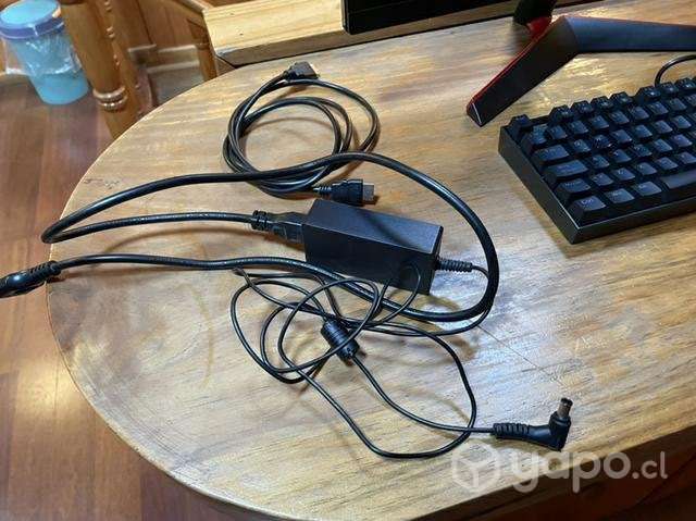 Teclado y monitor (2x1) - Imagen 3