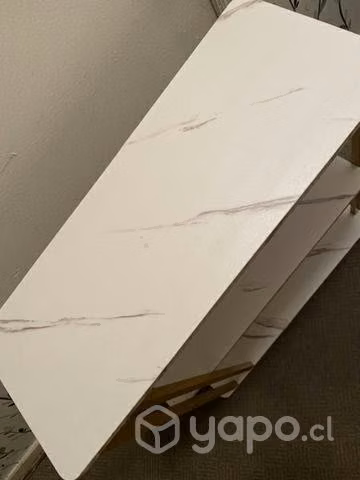 Repisa con diseño marmolado