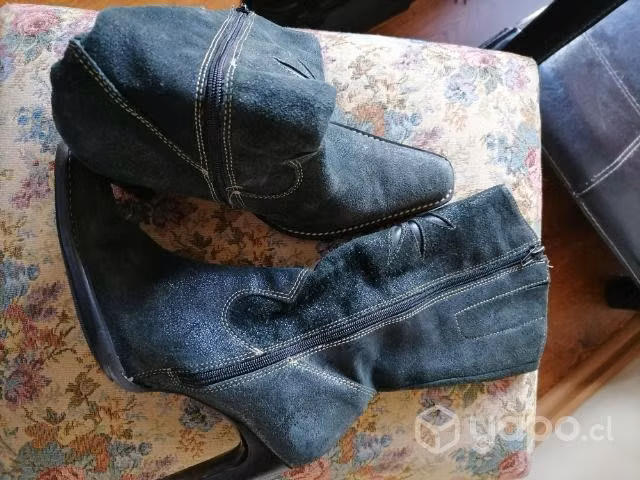 Botas negras cuero envejesido, n 38.