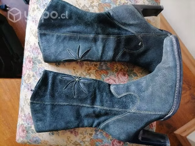 Botas negras cuero envejesido, n 38.