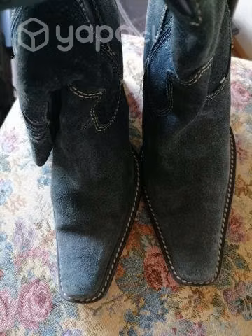 Botas negras cuero envejesido, n 38.