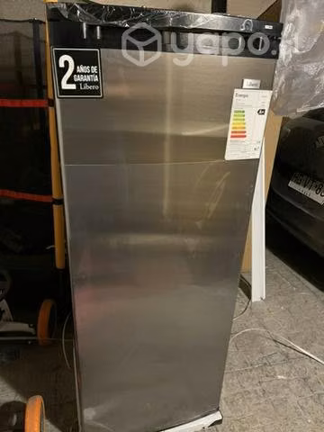 Freezer vertical 180 L