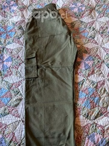 Pantalón cargo verde