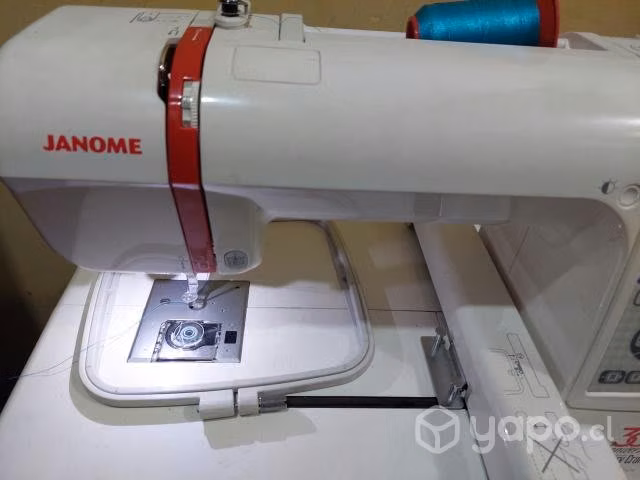 Maquina Bordadora Memory Craft 200e