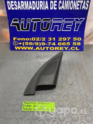 Moldura inter espejo der Suzuki Gran Vitara 2010