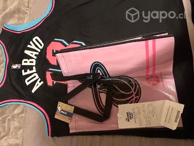 Jersey miami heat original jugador Bam Adebayo