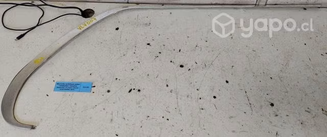 Moldura Super Vidrio Tapabarro Tras Der Volvo XC90