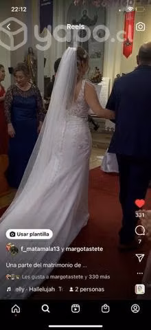 Vestido de novia con velo