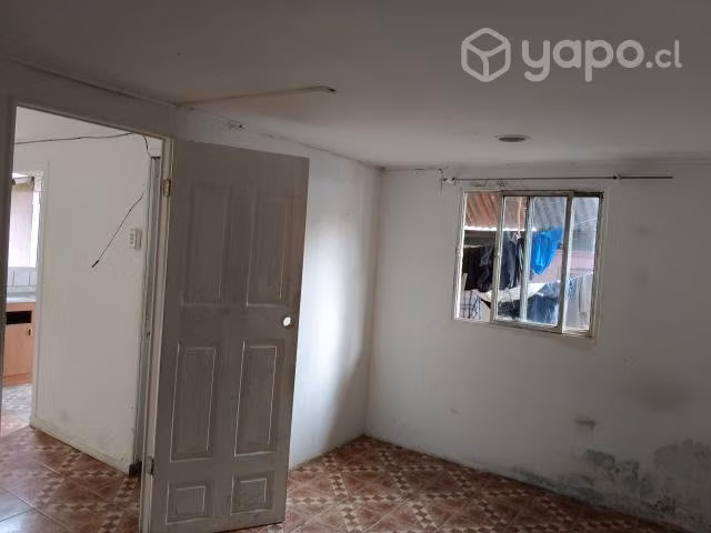 Arriendo casa interior