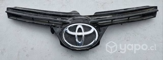 Mascara Corolla 2014 2017 original usado detalle