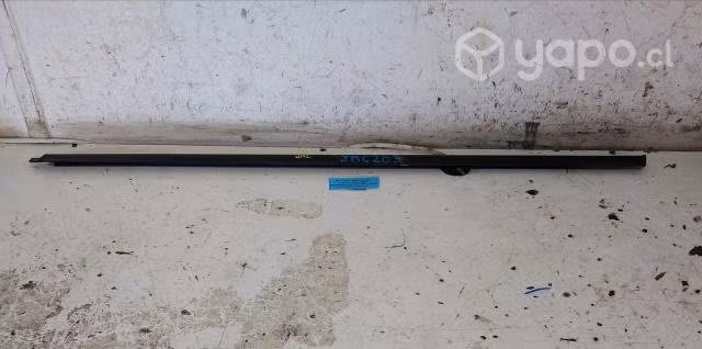 Moldura lame vidrio puerta delantera izq JMC Vigus