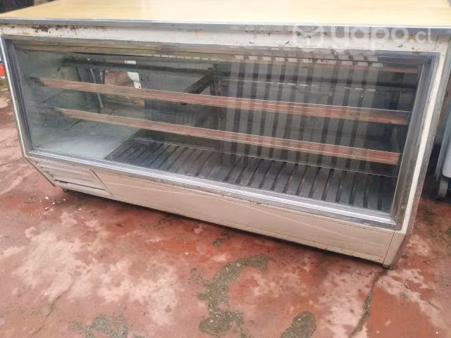 Vitrina pastelera 2 mts de largo por 1 mt de alto
