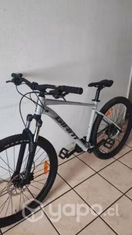 Bicicleta GIANT TALO 2022