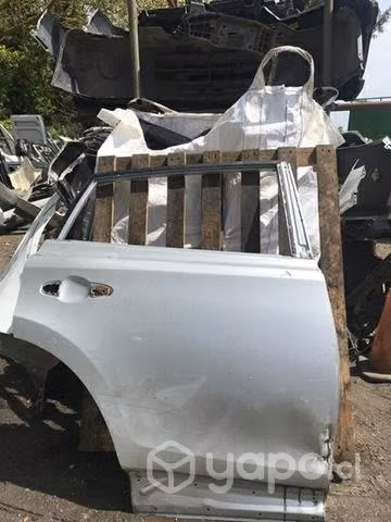 Puerta Toyota RAV4
