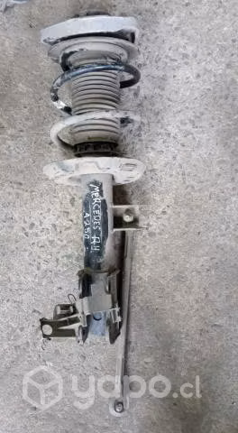 Amortiguador derecho mercedes benz a-250