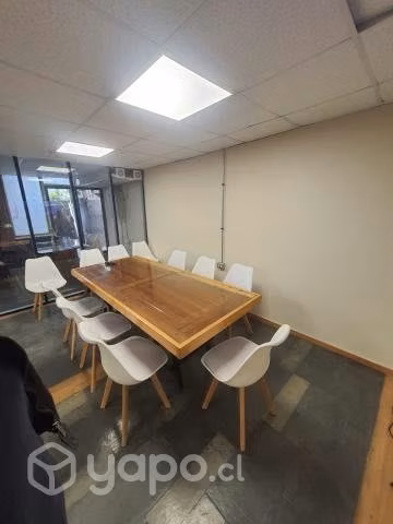 Se arriendan oficinas en el centro de Castro