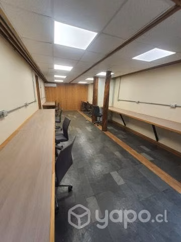 Se arriendan oficinas en el centro de Castro