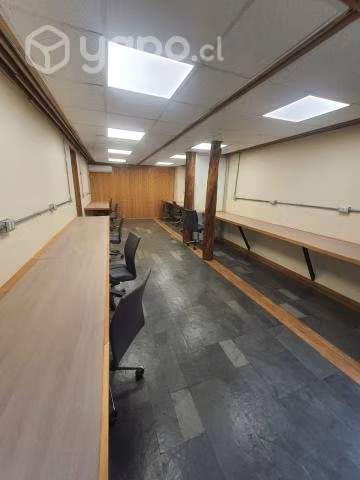 Se arriendan oficinas en el centro de Castro
