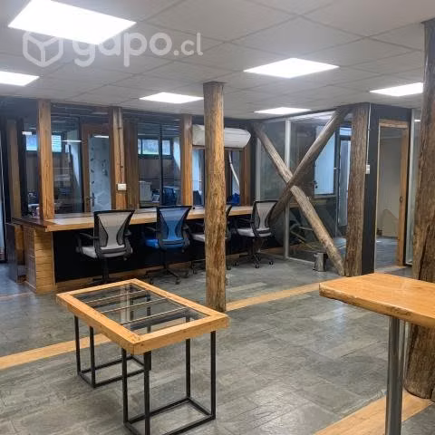 Se arriendan oficinas en el centro de Castro