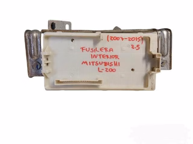 Caja Fusibles Interior Sin ETACS Mitsubishi L200 - Imagen 5