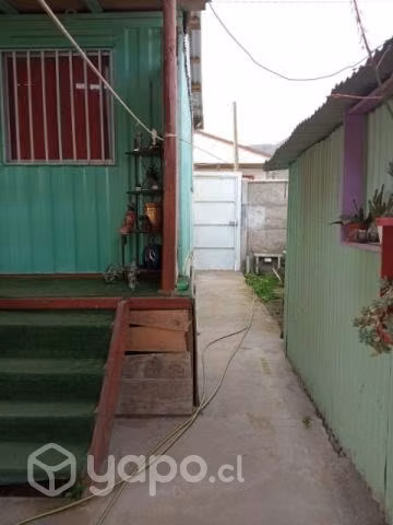 Vendo casa con sección de derechos
