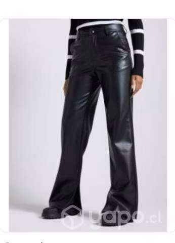 Pantalon Wide Leg Ecocuero, marca Opposite