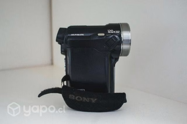 Sony Handycam DCR-PC1000