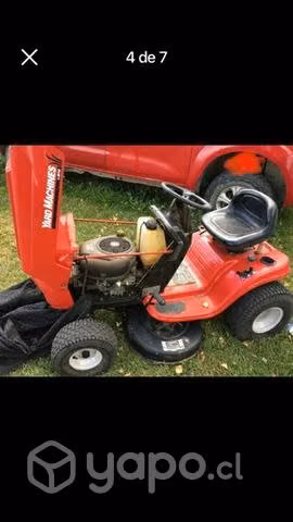 Tractor corta césped