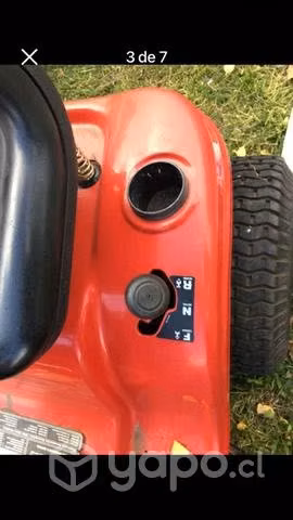 Tractor corta césped