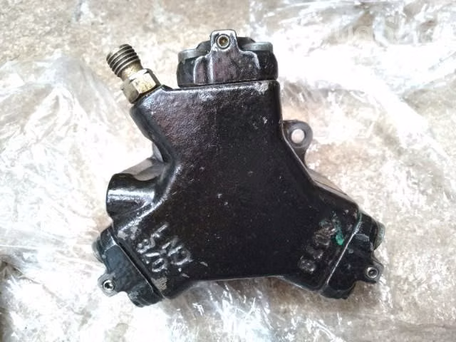 repuestos para motor hyundai D4 EA 2.0 - Imagen 2