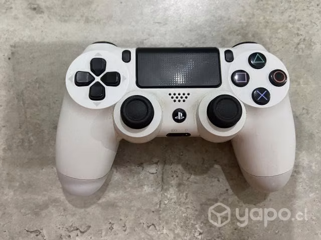 Ps4 fat 500 gb + juegos