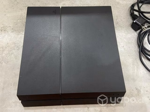Ps4 fat 500 gb + juegos