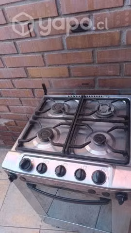 Cocina a gas 100%operativa con grill y mas