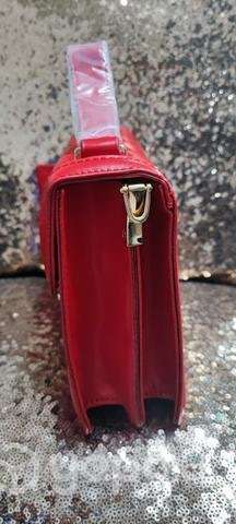 Cartera roja - Imagen 3