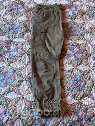 Pantalón cargo
