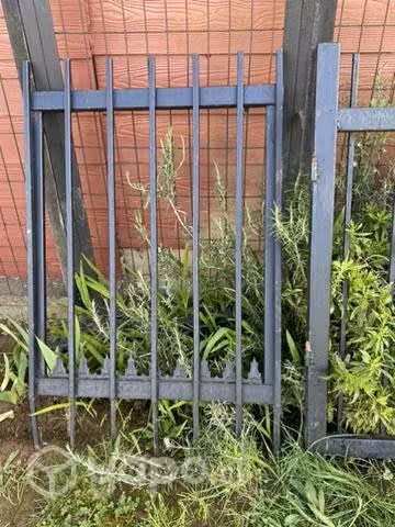 Cerco más portón de fierro - Imagen 2